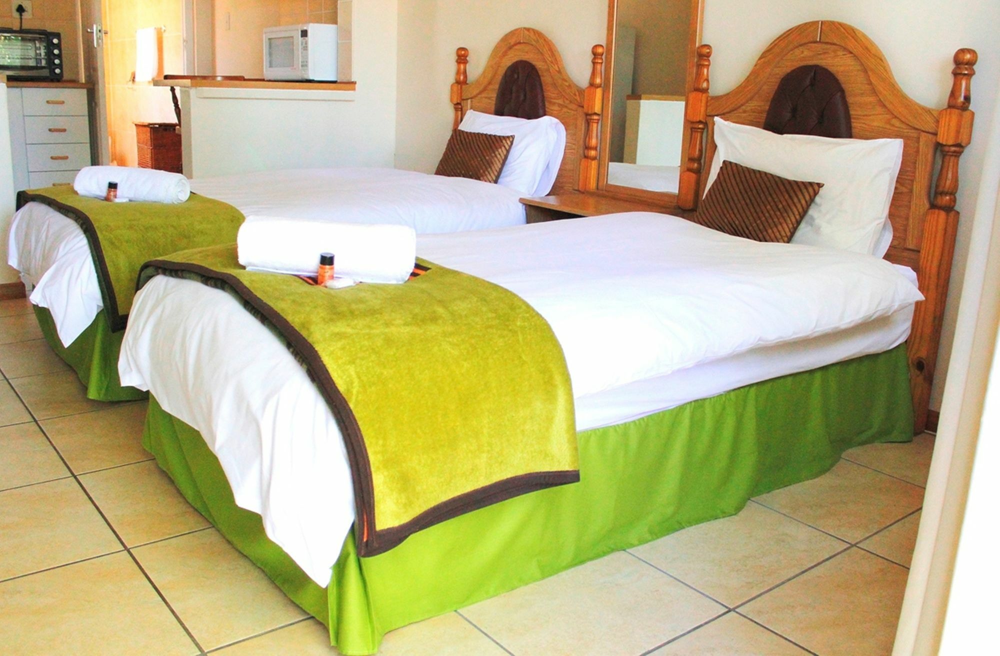 African Aquila Guest Lodge Glendinningvale Exterior photo